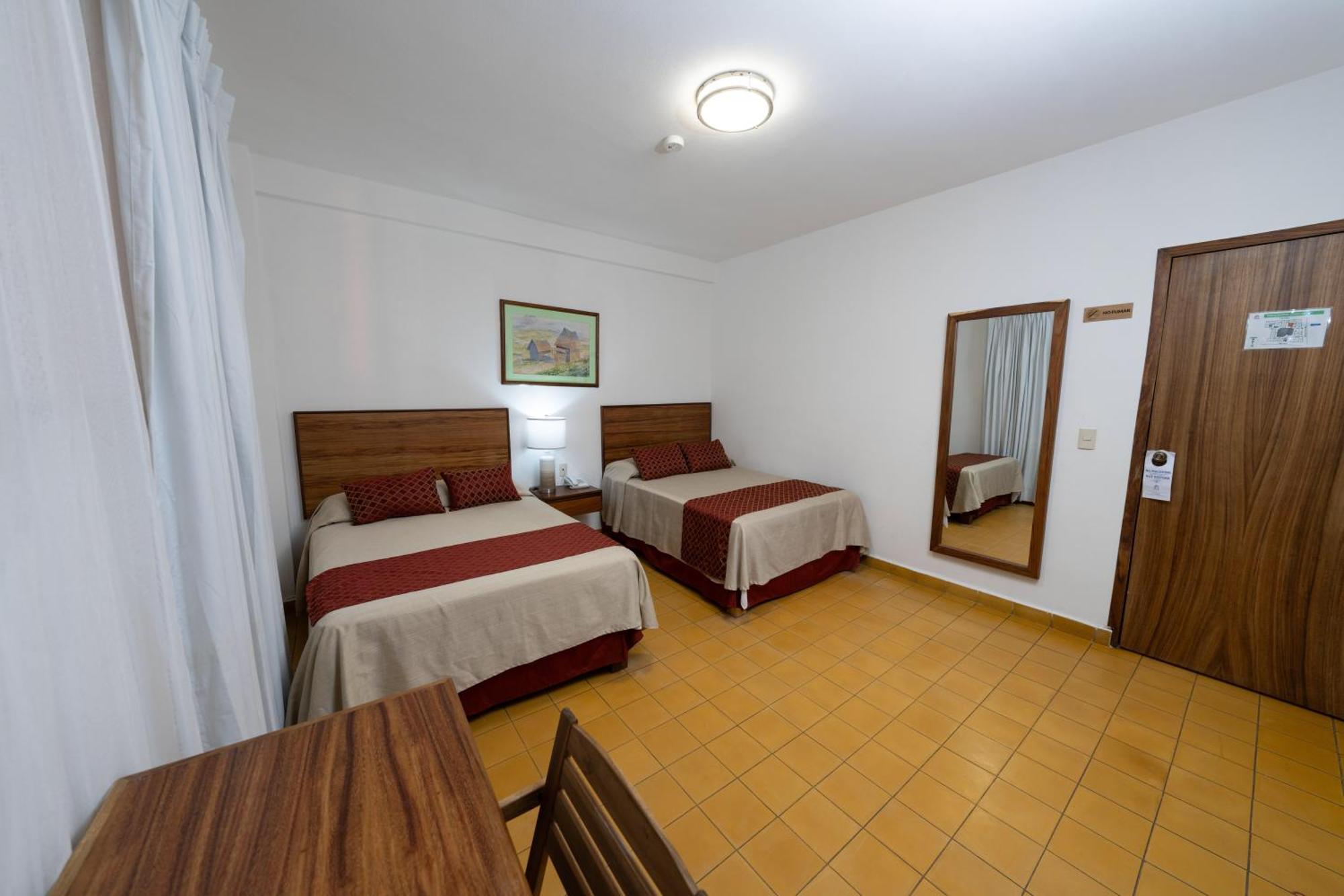 Hotel Encino Malecon Centro Puerto Vallarta Oda fotoğraf